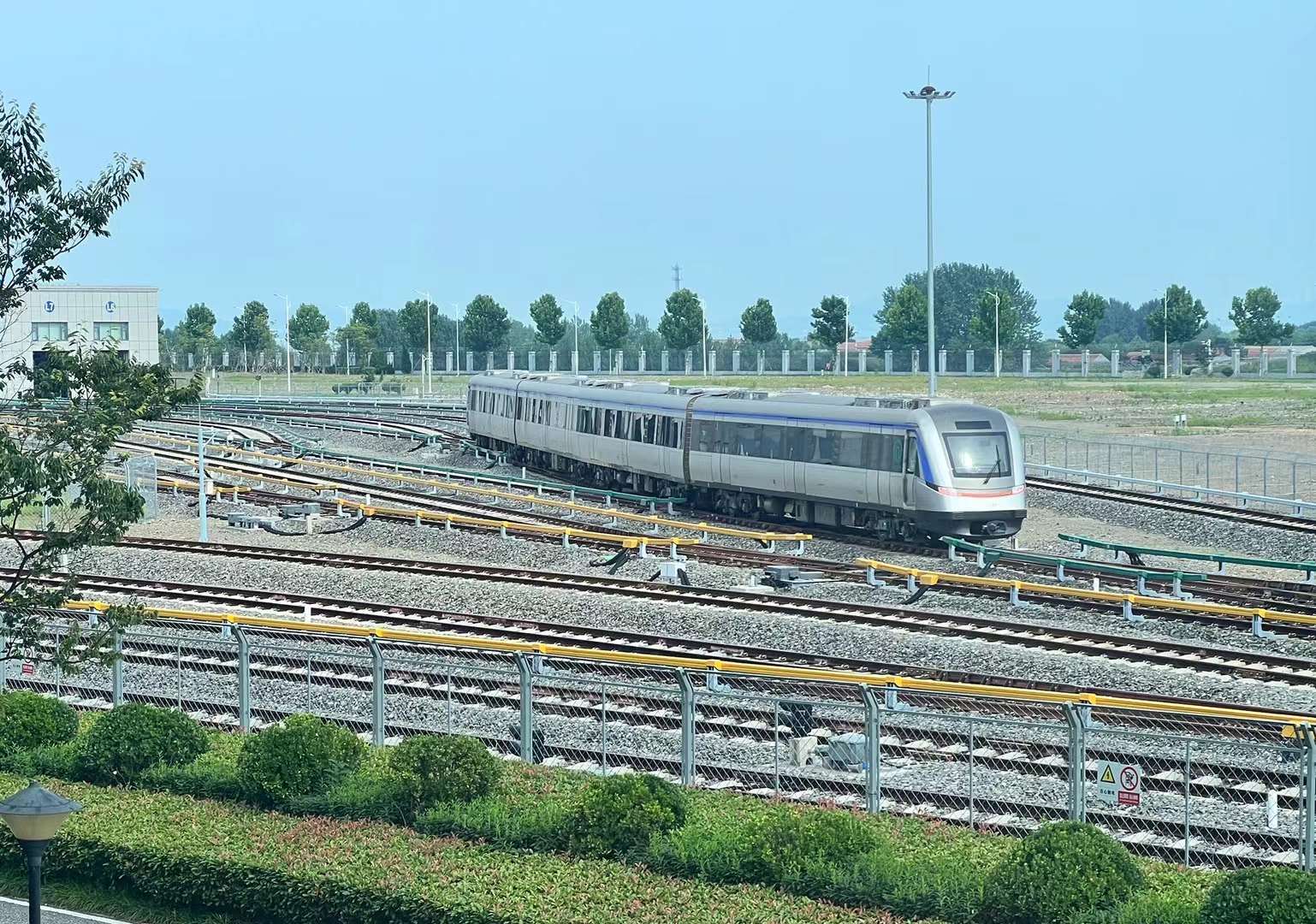 uF11̖